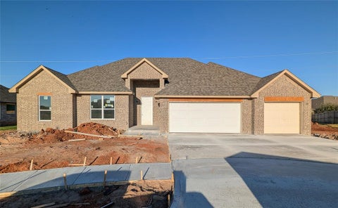 Photo of 620 Manzano Drive, Norman, OK 73071 (MLS # 1249677)