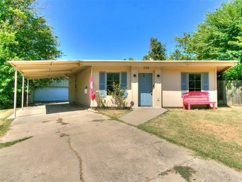 Photo of 326 Atterberry Drive, Norman, OK 73071 (MLS # 1249121)