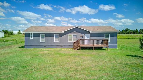 Photo of 16490 Sunridge Drive, Yukon, OK 73099 (MLS # 1236252)