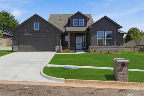 Photo of 13201 Red Oak Drive, Choctaw, OK 73020 (MLS # 1202335)