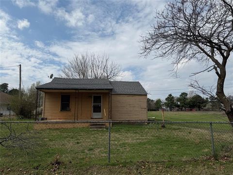 Photo of 2587 Ridgecrest Drive, Choctaw, OK 73020 (MLS # 1218541)