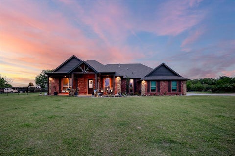 Photo of 15740 230th Street, Blanchard, OK 73010 (MLS # 1233772)