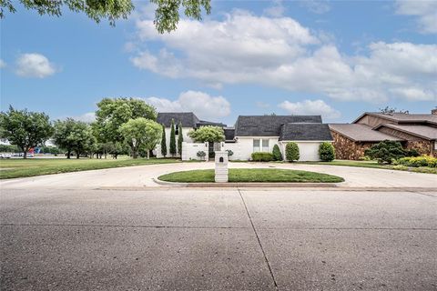 Photo of 12610 Maple Ridge Road, Oklahoma City, OK 73120 (MLS # 1230281)