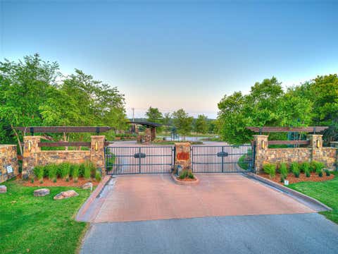 Photo of 6908 Split Fence Lane, Edmond, OK 73034 (MLS # 1213602)