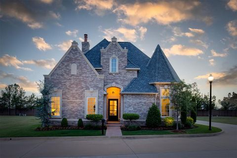 Photo of 10701 Servon Drive, Oklahoma City, OK 73170 (MLS # 1235719)