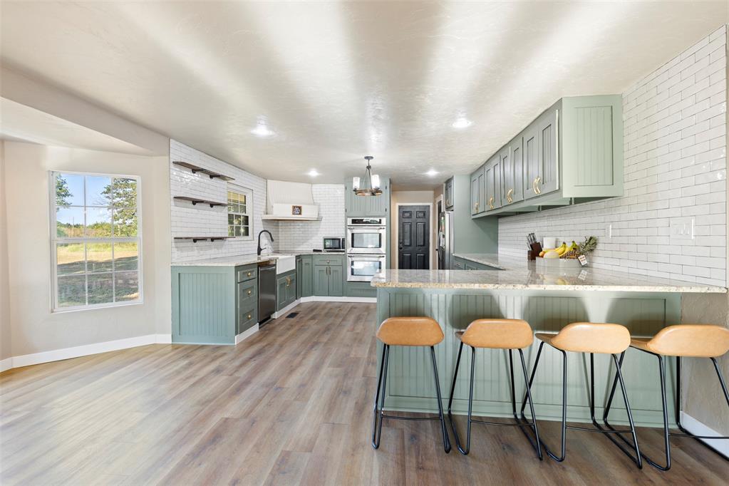 Meeker, Oklahoma 74855, United States, 4 Bedrooms Bedrooms, ,3 BathroomsBathrooms,Residential,Active,209803