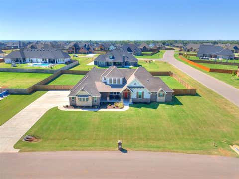 Photo of 1017 Dorsi Way, Newcastle, OK 73065 (MLS # 1235218)