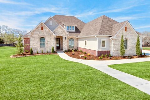 Photo of 2915 Ridgecrest Drive, Purcell, OK 73080 (MLS # 1225133)