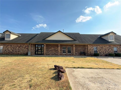 Photo of 2000 S Douglas Boulevard, Midwest City, OK 73130 (MLS # 1252062)