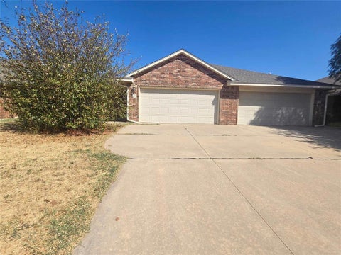 Photo of 25 NW 155th Street, Edmond, OK 73013 (MLS # 1249217)