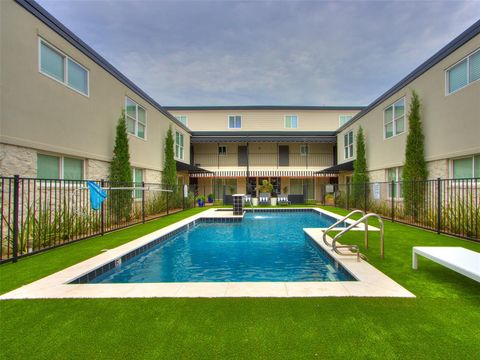 Photo of 1110 Sherwood Lane #211, Nichols Hills, OK 73116 (MLS # 1232033)