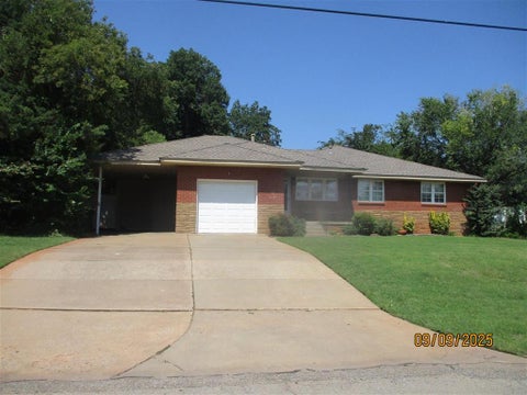 Photo of Edmond, OK 73034 (MLS # 1247989)