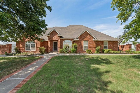 Photo of 2109 NE 14th Street, Moore, OK 73160 (MLS # 1242043)