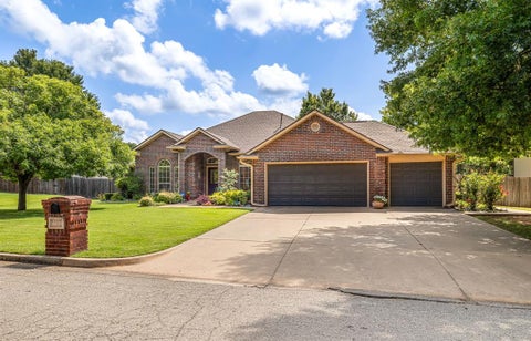 Photo of 1103 Woodbrook Drive, Purcell, OK 73080 (MLS # 1252728)
