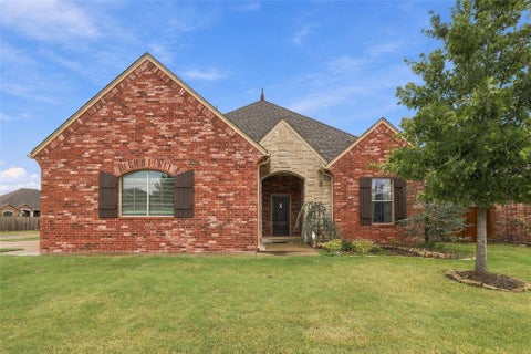 Photo of 13608 Cobblestone Curve Road, Oklahoma City, OK 73142 (MLS # 1253169)