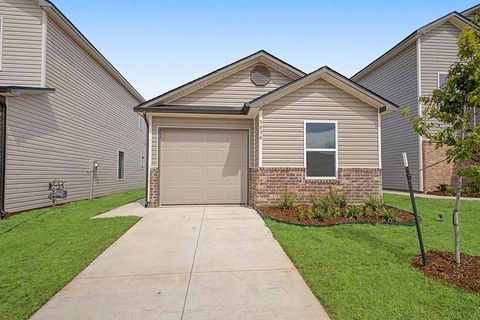 Photo of 3636 Maggie Road, Mustang, OK 73064 (MLS # 1227644)
