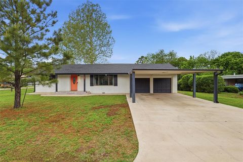 Photo of 221 S Pybas Street, Washington, OK 73093 (MLS # 1224121)