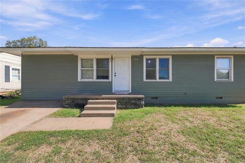 Photo of 154 Blackburn Boulevard, Elk City, OK 73644 (MLS # 1253101)