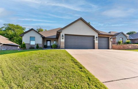 Photo of 4117 Carmina Drive, Edmond, OK 73034 (MLS # 1228802)