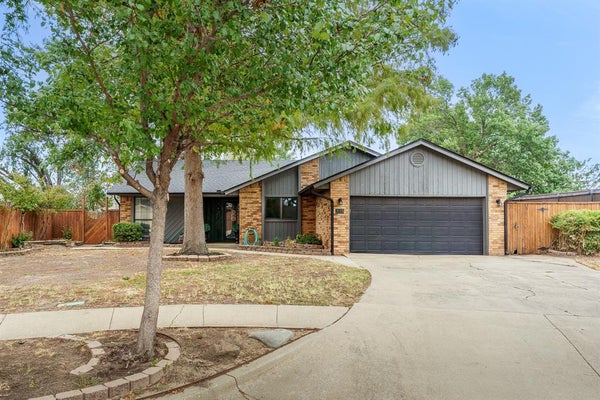 3115 BENT OAKS CIR, NORMAN, OK 73072 - Image e105e048ef59412cfe2ba8e21ad96d2e/2344615223