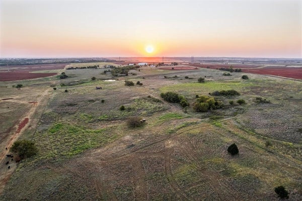 3396 EDMOND RD NE, PIEDMONT, OK 73078 - Image e1404f4a71ca3ee7706f5d16340bfcaf/2493428578