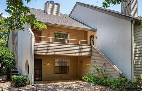 Photo of 11130 Stratford Drive #414, Oklahoma City, OK 73120 (MLS # 1238885)