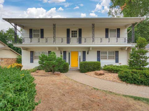 Photo of 823 W Adams Street, Purcell, OK 73080 (MLS # 1241277)