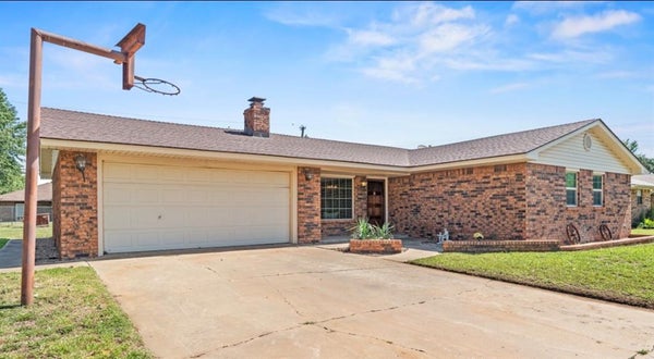 537 SUNSET DR, WATONGA, OK 73772 - Image e33442a2f09cab29b2a48e14e2e604b0/86682120