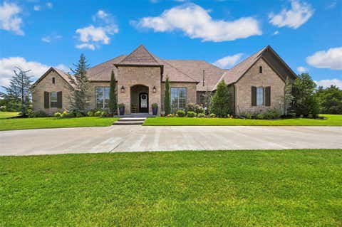 Photo of 1116 Abberly Circle, Arcadia, OK 73007 (MLS # 1244223)