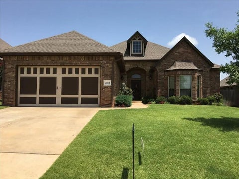 Photo of 3808 Normandy Road, Edmond, OK 73013 (MLS # 1253082)