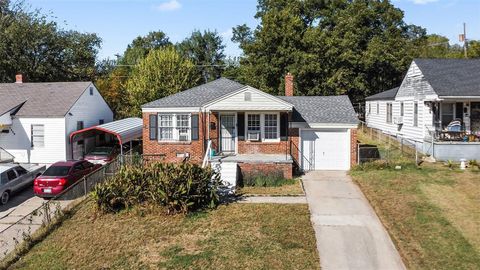Photo of 1313 Bellevidere Drive, Oklahoma City, OK 73117 (MLS # 1229569)