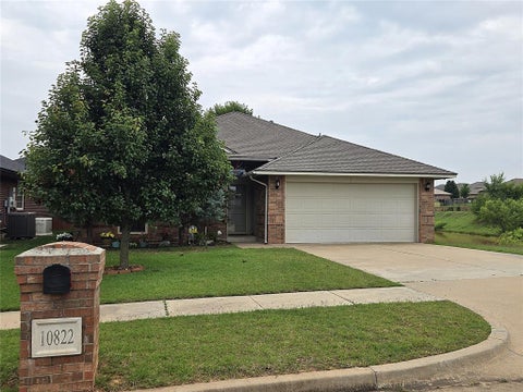 Photo of 10822 Turtle Back Drive, Midwest City, OK 73130 (MLS # 1248063)