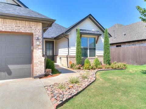 Photo of 4721 Mustang Park Boulevard, Mustang, OK 73064 (MLS # 1241804)