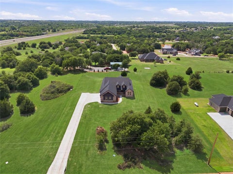 Photo of 1240 Twin Oaks Dr, Blanchard, OK 73010 (MLS # 1231222)