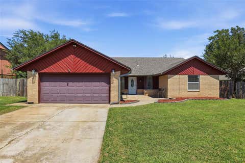 Photo of 1412 Foxfire Street, Oklahoma City, OK 73160 (MLS # 1238757)