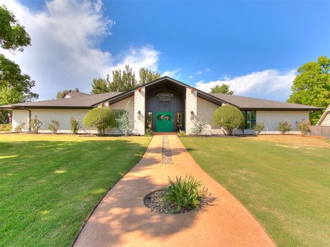 Photo of 12108 S Quail Creek Road, Oklahoma City, OK 73120 (MLS # 1228721)