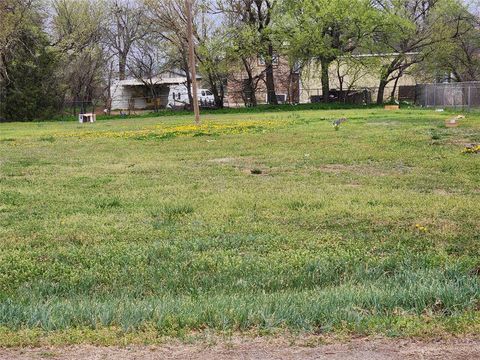 Photo of 207 SE 70th Street, Oklahoma City, OK 73149 (MLS # 1228092)