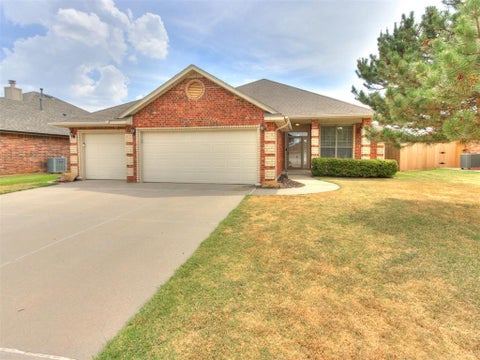 Photo of 1740 SW 31st Terrace, Moore, OK 73160 (MLS # 1247516)