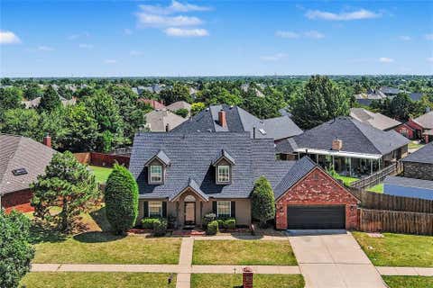 Photo of 15604 Hyde Parke Drive, Edmond, OK 73013 (MLS # 1244394)