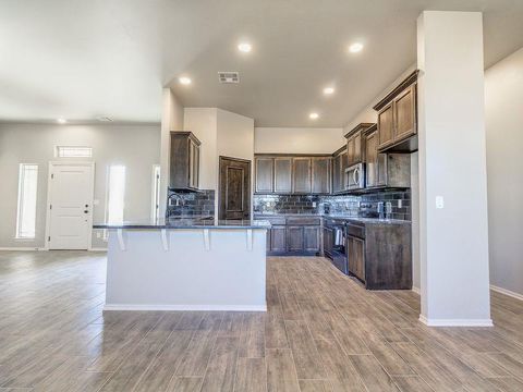 Photo of 2501 Gallant Fox Terrace, Guthrie, OK 73044 (MLS # 1224432)