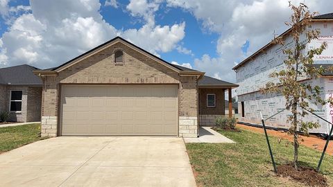 Photo of 3605 Maggie Road, Mustang, OK 73064 (MLS # 1232764)