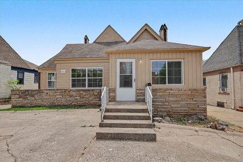 Photo of 1812 NW 23rd Street, Oklahoma City, OK 73106 (MLS # 1229611)
