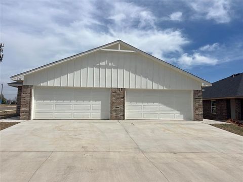 Photo of 306 Liam Drive, Yukon, OK 73099 (MLS # 1230428)