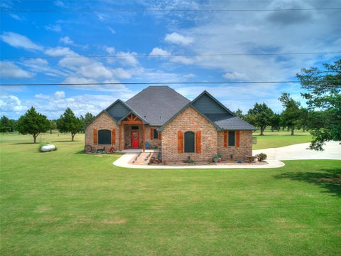 Photo of 2040 S MAY Avenue, Guthrie, OK 73044 (MLS # 1244778)