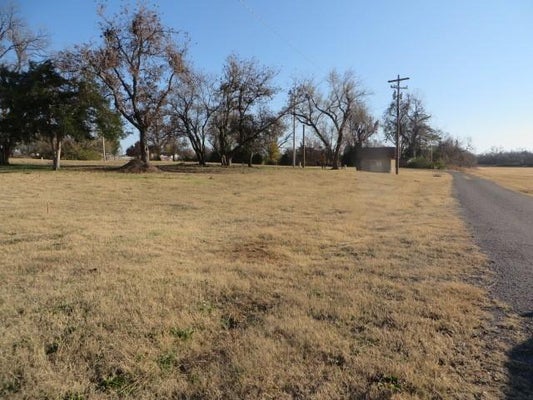 000 W IOWA AVENUE, CHICKASHA, OK 73018 - Image ea59a4e830445c9e0c413df7c4532d3e/1626532475