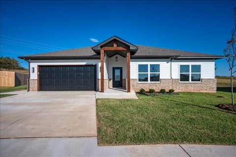 Photo of 1237 E Stetson Lane, Mustang, OK 73064 (MLS # 1232496)