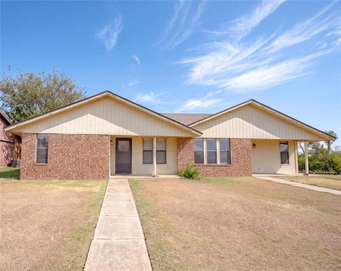 Photo of 2805 Glen Oaks Drive #2807, Norman, OK 73071 (MLS # 1252132)