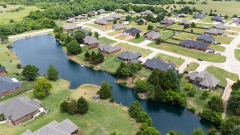 Photo of 535 Eagle Lake Lane, Newcastle, OK 73065 (MLS # 1230501)