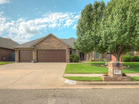 Photo of 10700 NW 40th Street, Yukon, OK 73099 (MLS # 1238403)