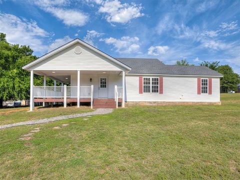 Photo of 2419 Brewer Street, Choctaw, OK 73020 (MLS # 1229588)